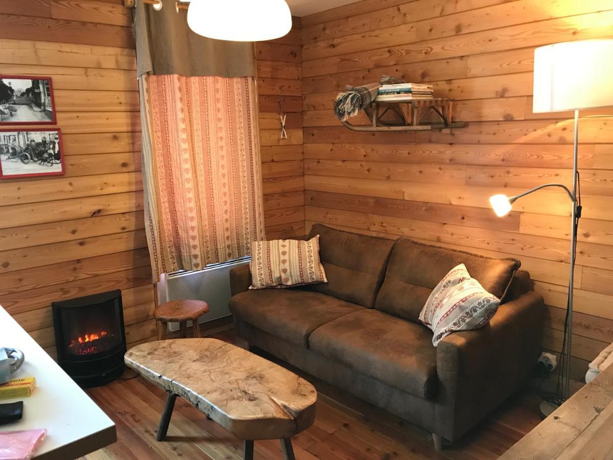 Appartement Style Chalet Centre บาร์เซอลอนเน็ต ภายนอก รูปภาพ